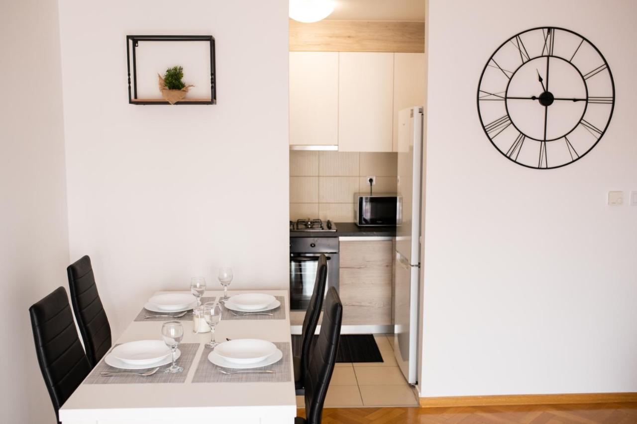 Apartman Martes สลาวอนสกีบรอด ภายนอก รูปภาพ